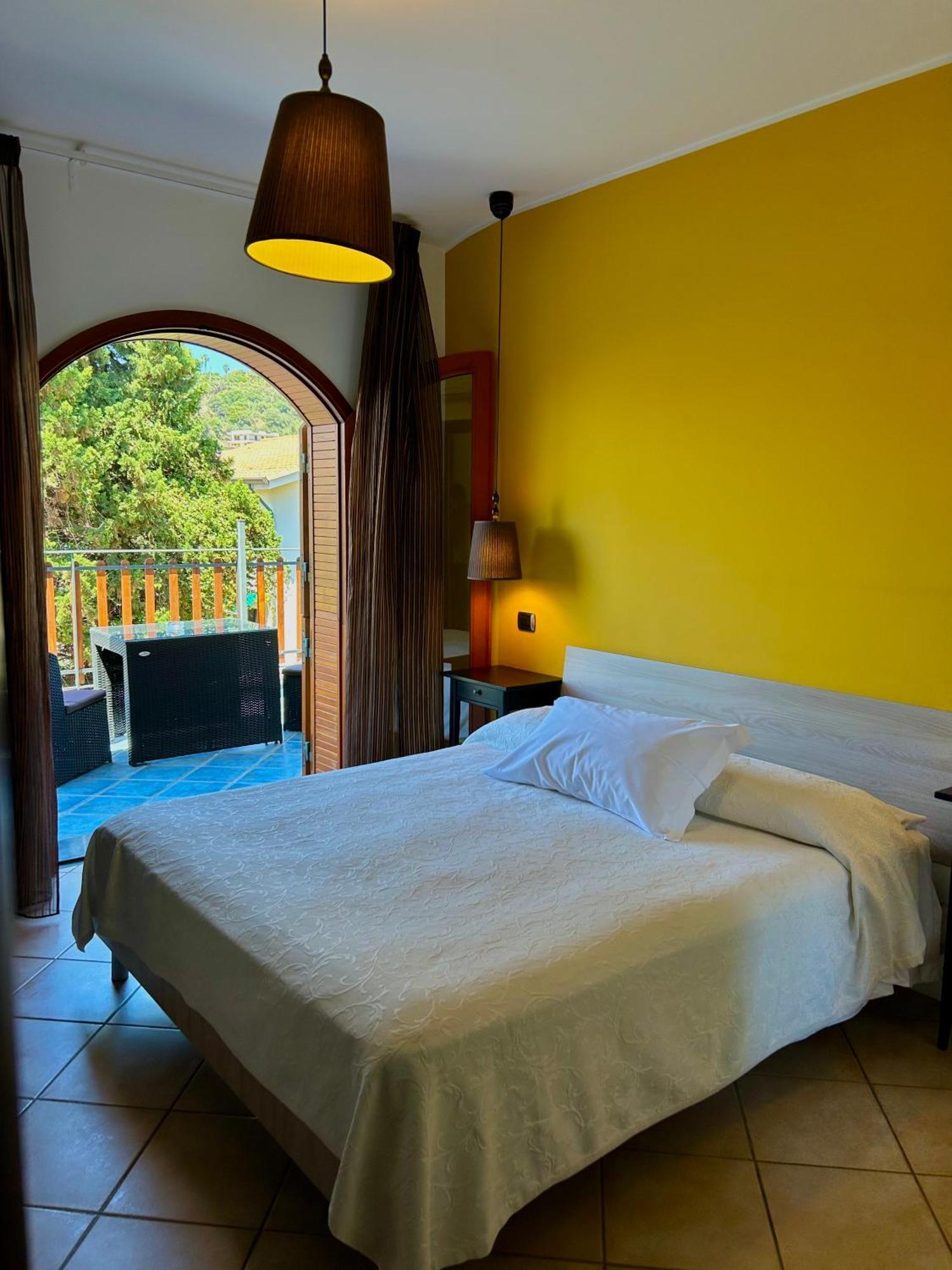 B&B Villa Rodriguez Milazzo Ngoại thất bức ảnh